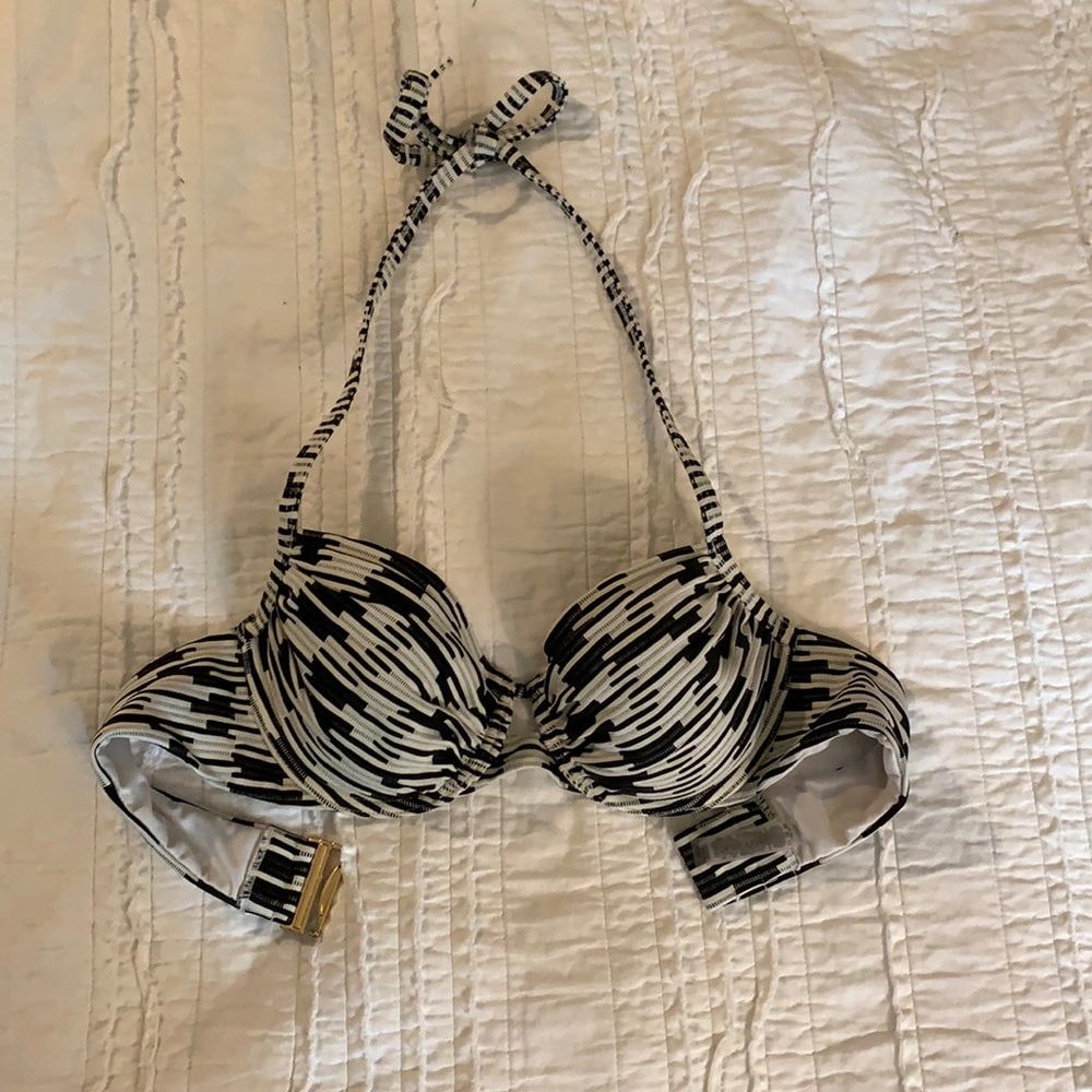 Victoria's Secret black and cream swim suit top